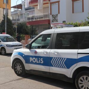 cezaevinden cikip eski sevgilisi ile erkek arkadasini bicakladi pJheruzx