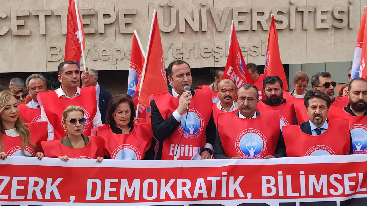 egitim is genel baskani kadem ozbay tum rektorlere seslendi farkinda misiniz verdiginiz diplomalarin bu ulkede bir gecerliligi kalmadi XrZUe7dD