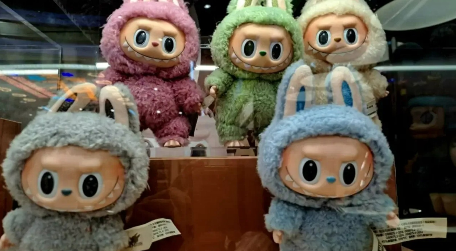 labubu bebekleri icin ruhunu satti saka gibi olay EthrNtcS