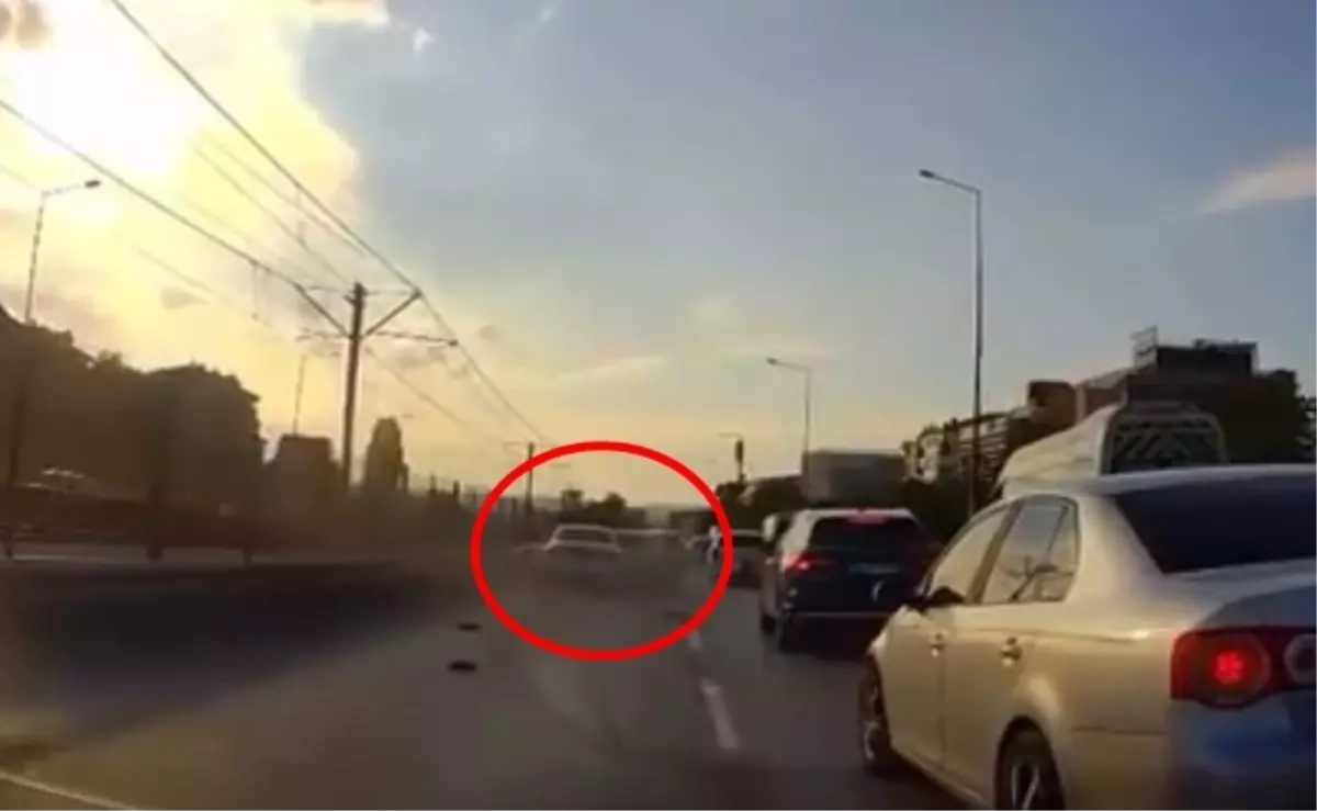 bursada trafik kazasi 2 yarali sLVekQHA.jpg