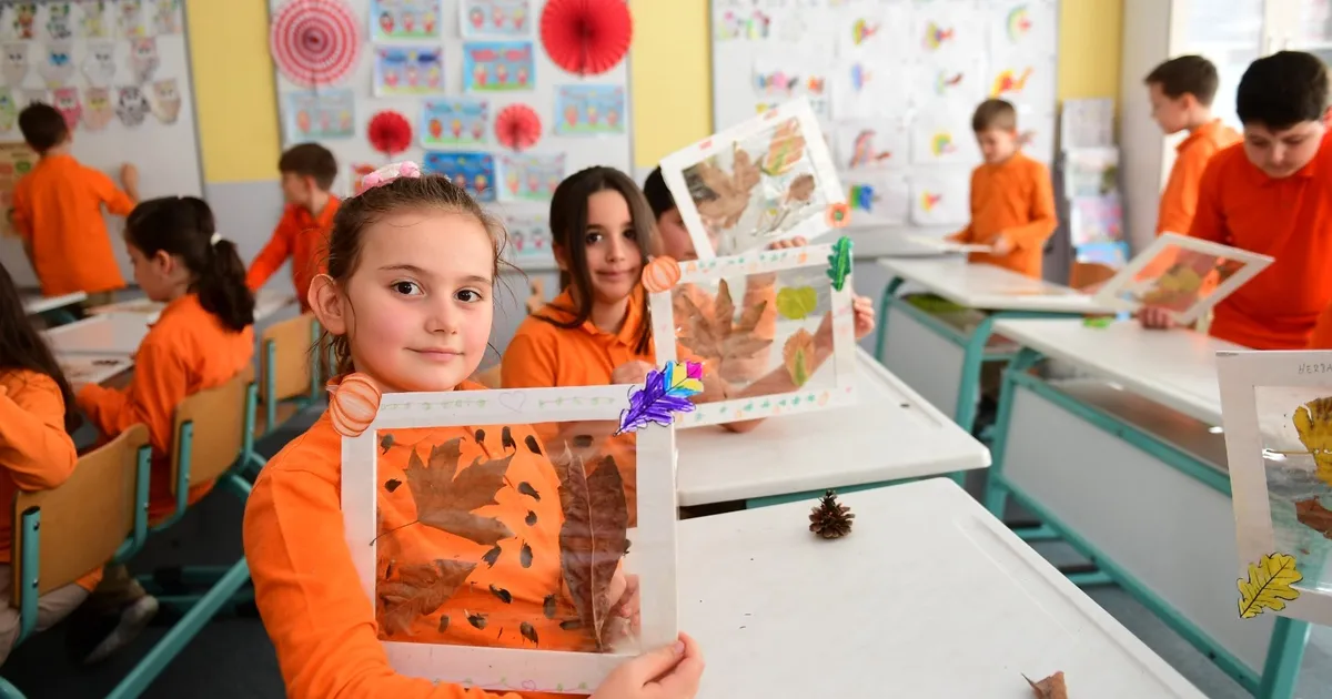 bursa osmangazili cocuklar sonbaharin renklerini sanata isledi xuAeGyYy.webp