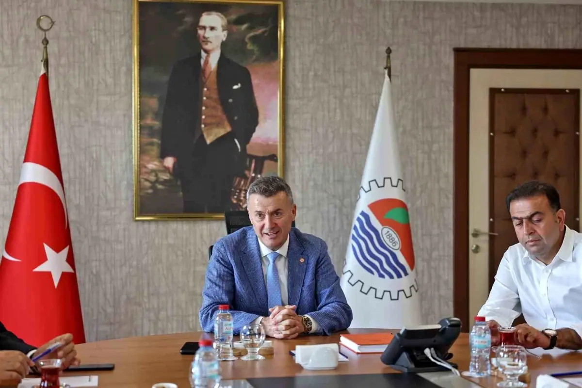 mersinde yeni hal yasasi toplantisi u9BJHuyq.jpg