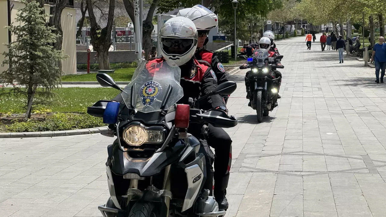 Konya’da Boğulma Tehlikesi Geçiren Sürücüye Yunus Polislerinden Hızlı Müdahale