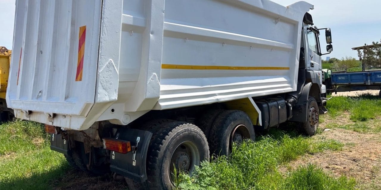 otoparktan-kamyon-calip-komsu-sehre-kacirdilar-3-tutuklama-d7Mr52DV
