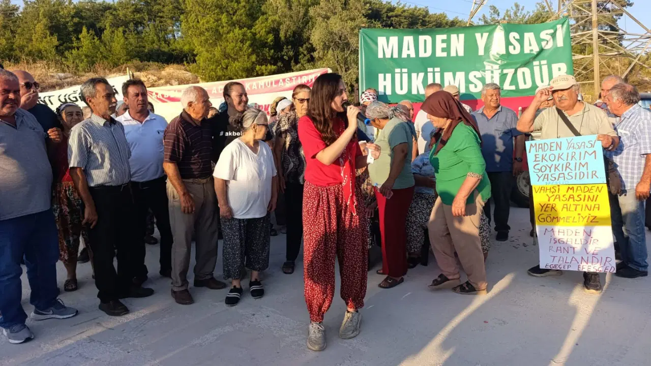 Akbelen direnisinin 3 yili patronlarin talan yasasini tanimiyoruz O8DDTBS7